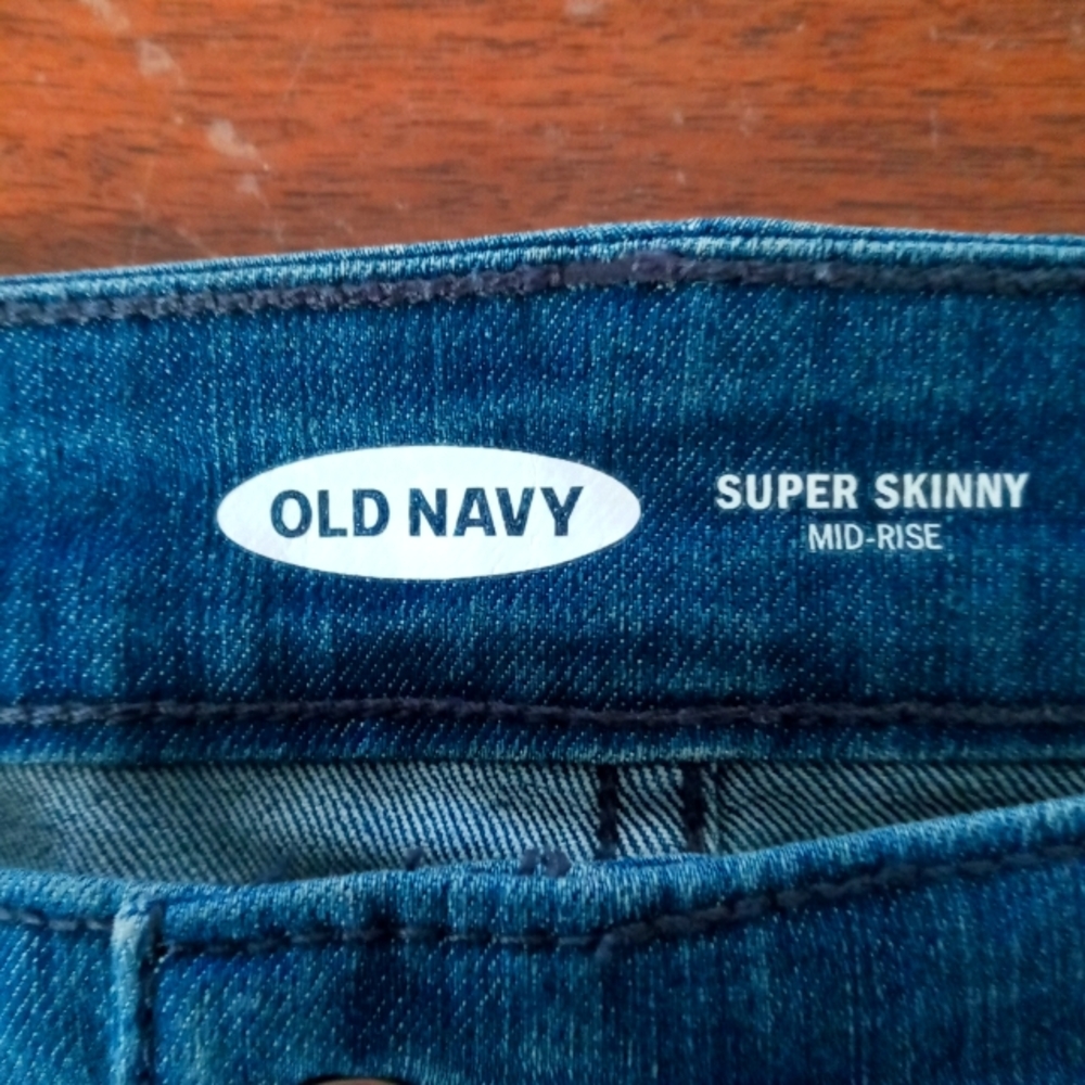 Woman Old Navy jeans